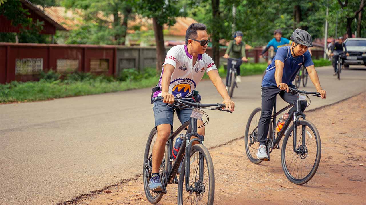 Family Cycling Angkor Complex